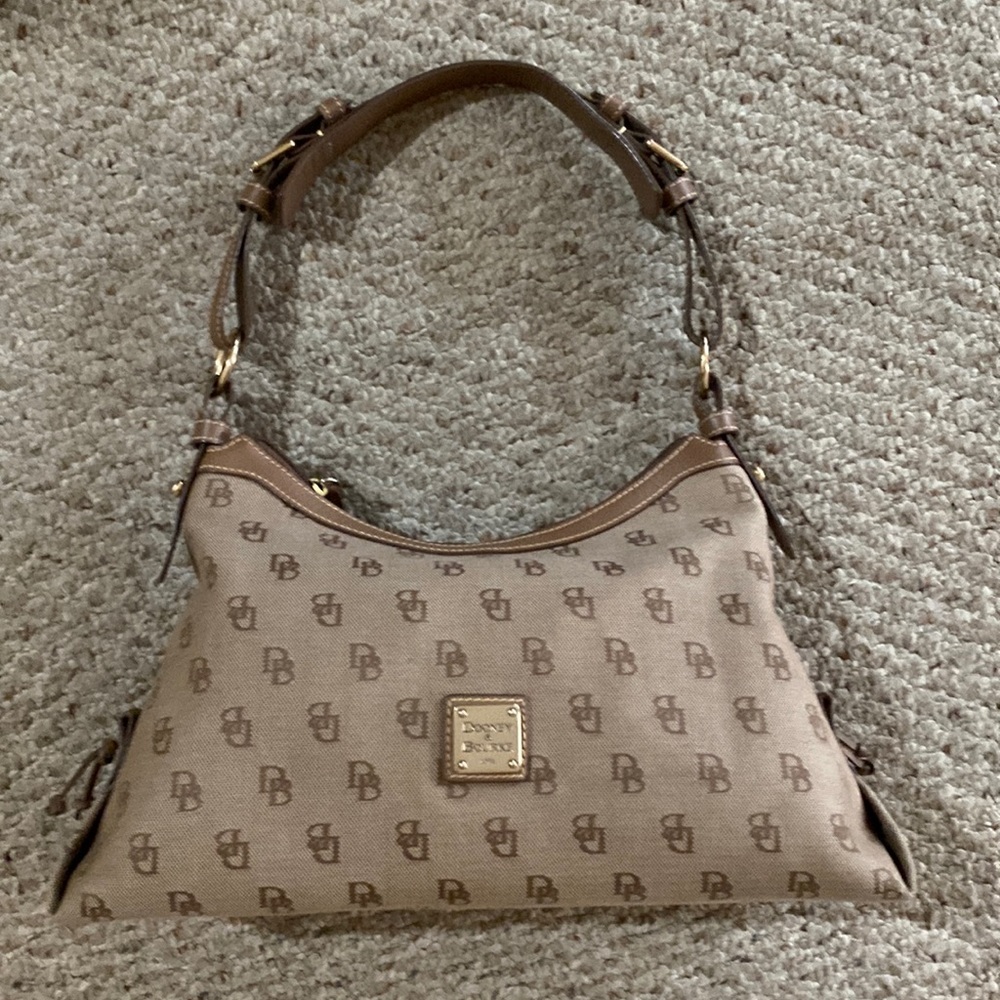 Beautiful Dooney and Bourke bag